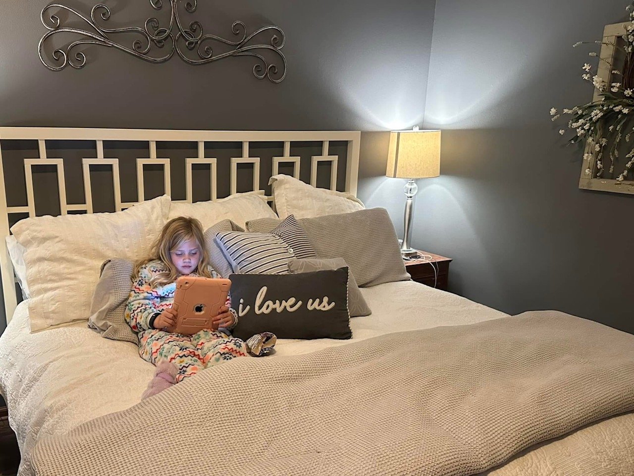 Simple Ways to Make Your Home Feel Cozy When You’re a Busy Mom